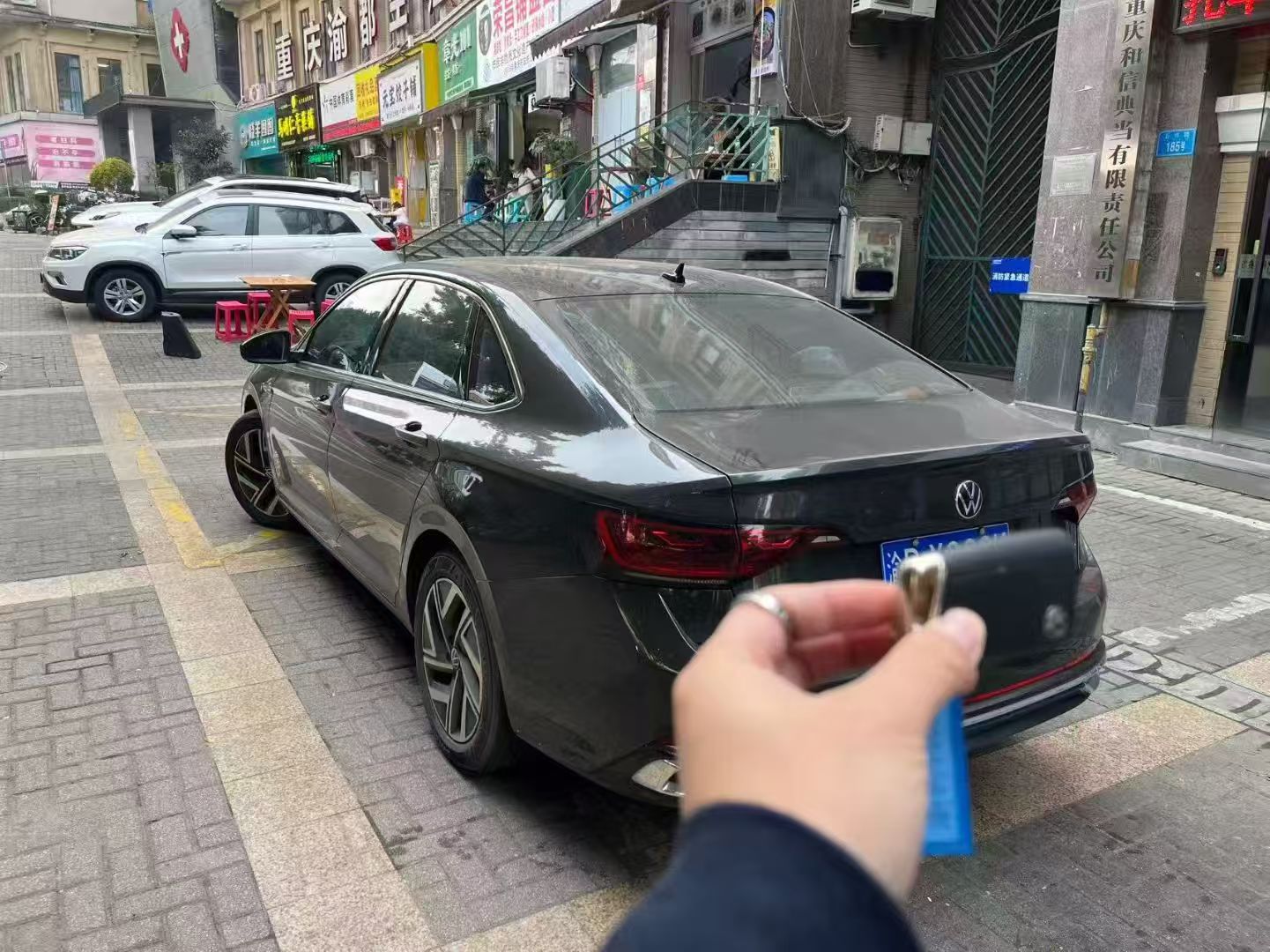 按揭车二抵不押车